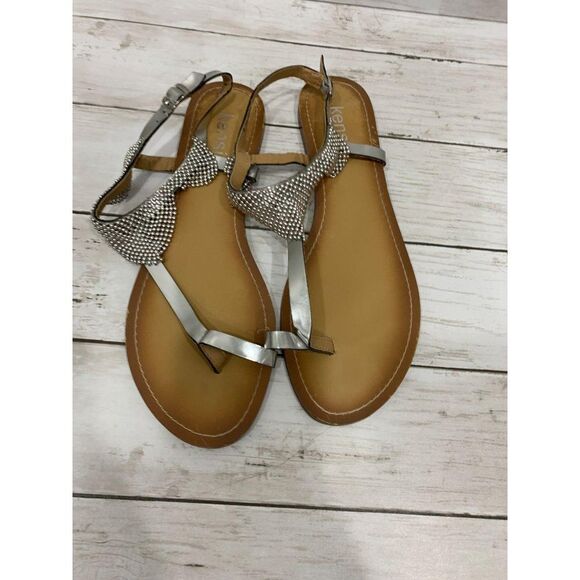 Kensie 9.5 Metallic Silver Tommie Toe Ring Sandals - Picture 4 of 8